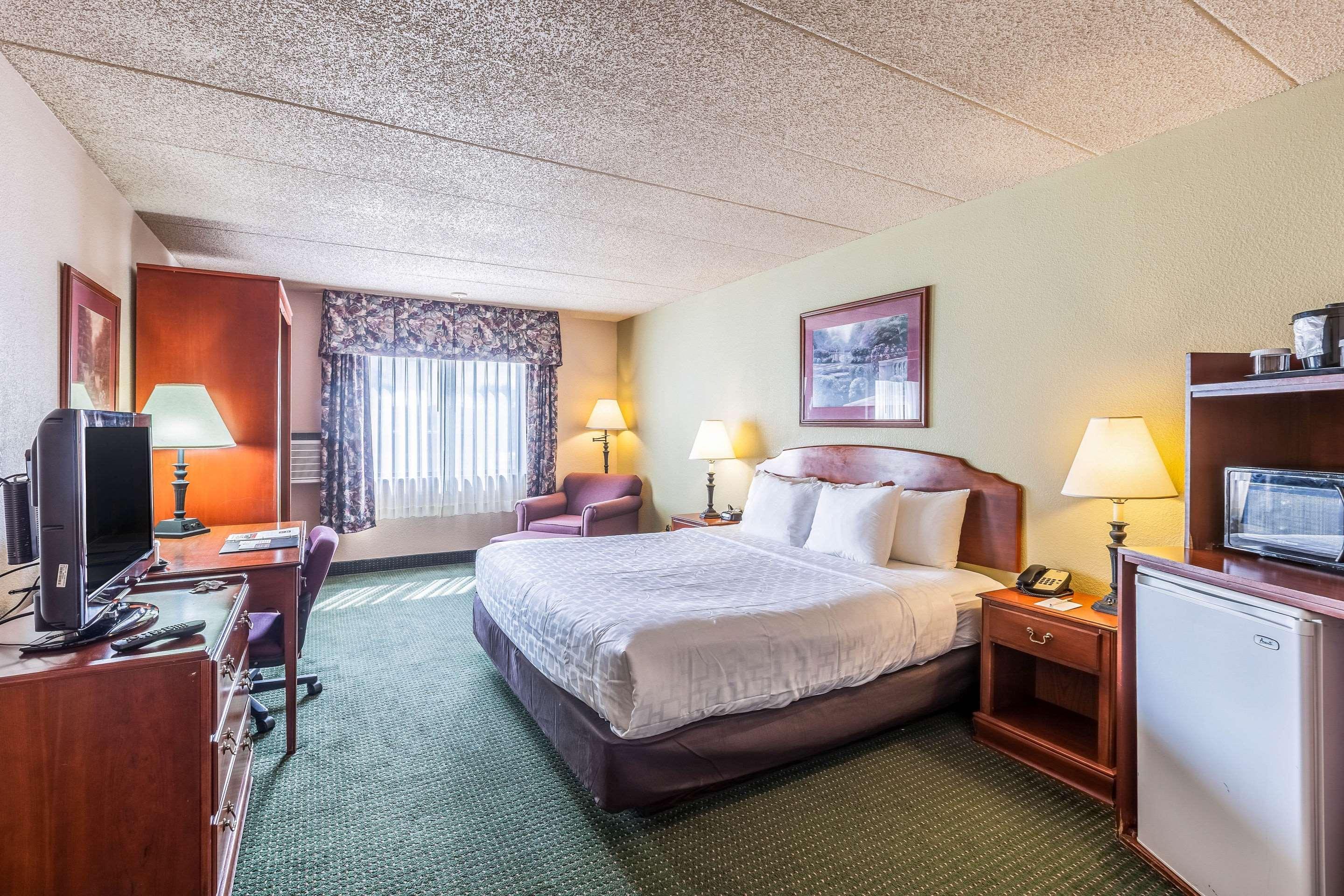 Americinn & Suites By Wyndham Baraboo Event Center Eksteriør billede