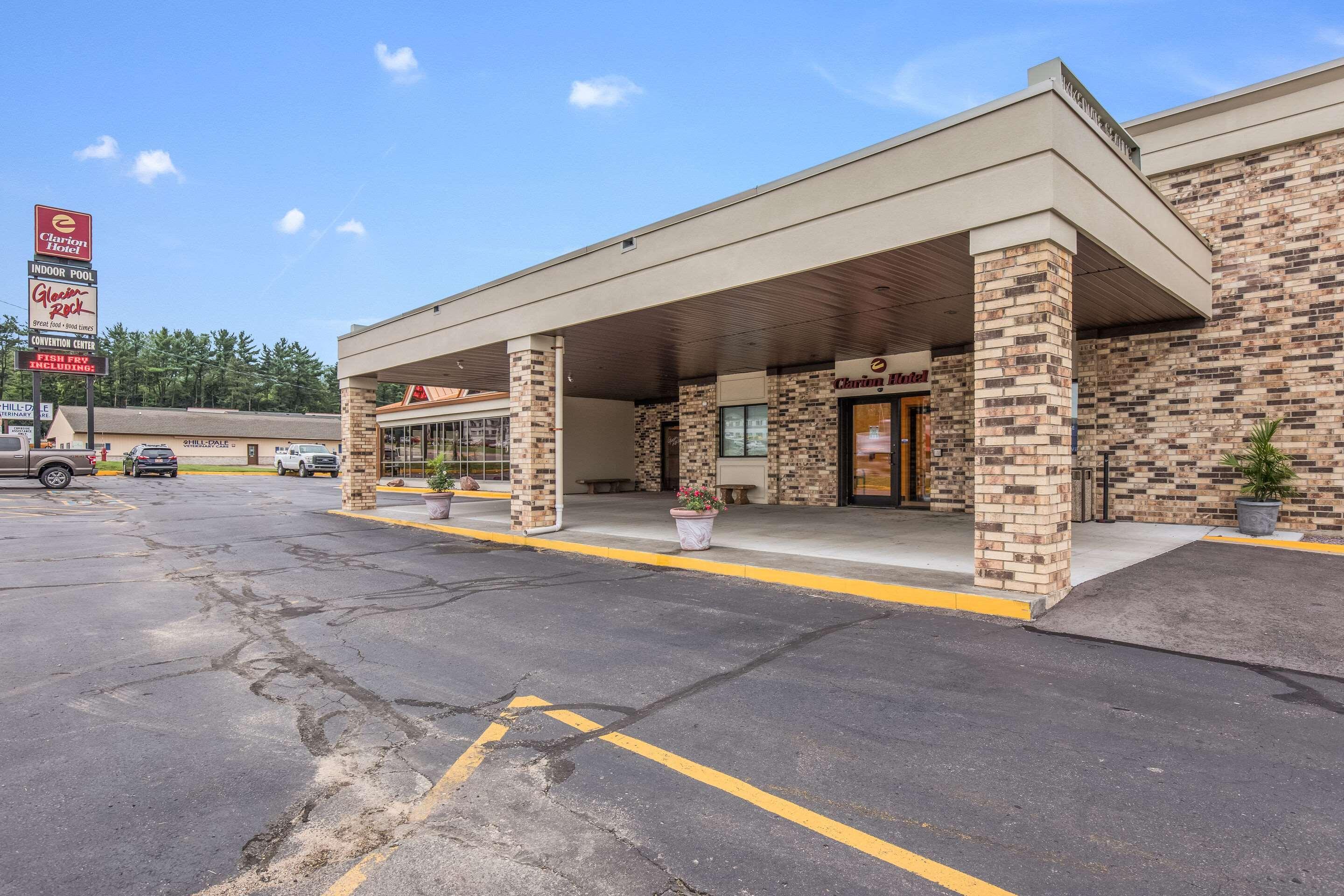 Americinn & Suites By Wyndham Baraboo Event Center Eksteriør billede