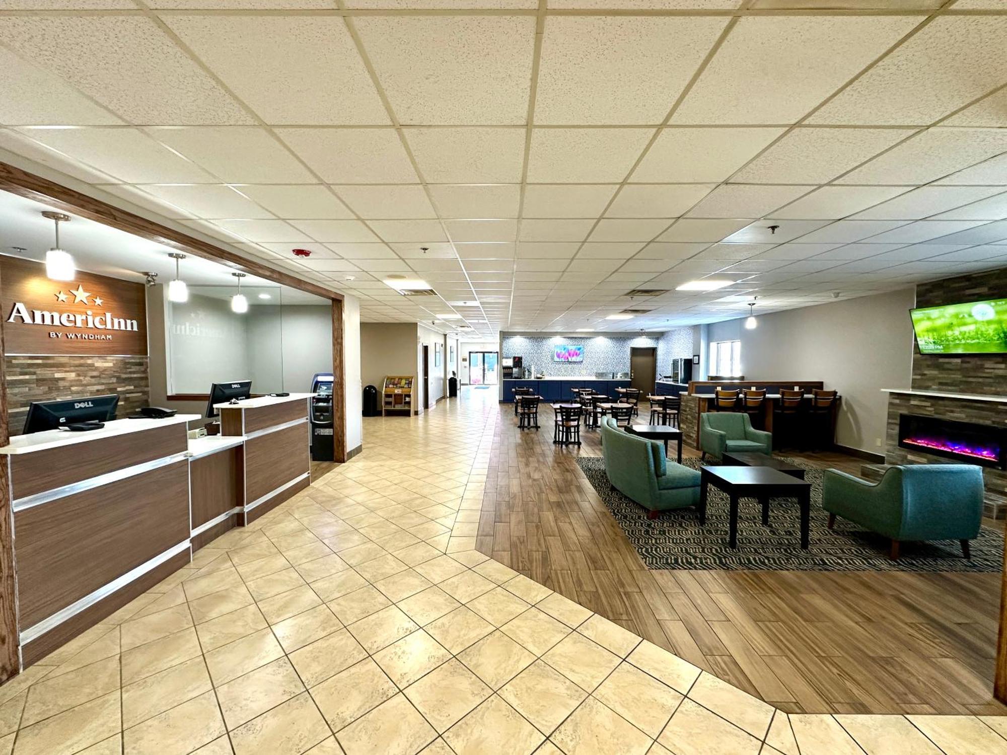 Americinn & Suites By Wyndham Baraboo Event Center Eksteriør billede
