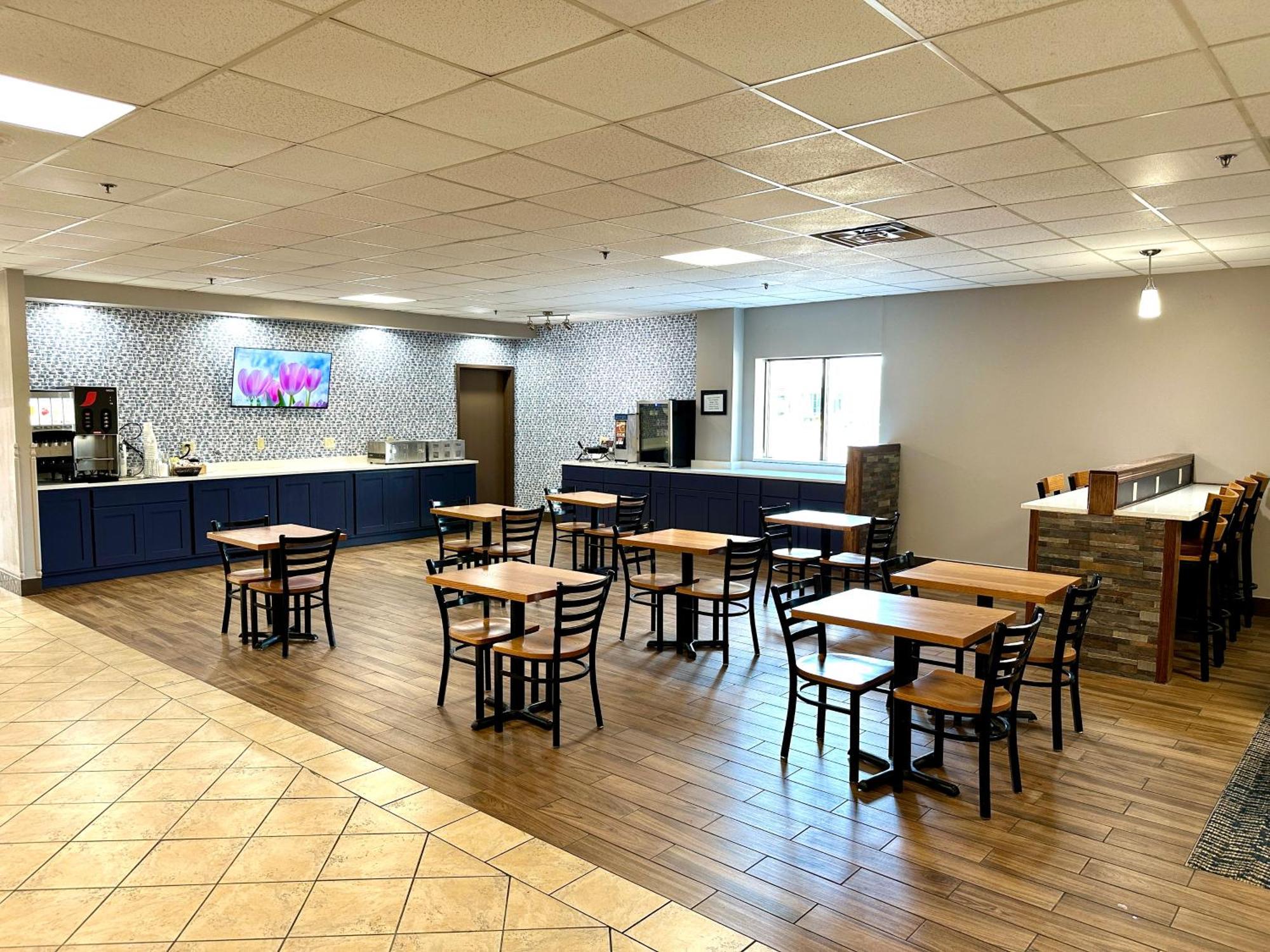 Americinn & Suites By Wyndham Baraboo Event Center Eksteriør billede