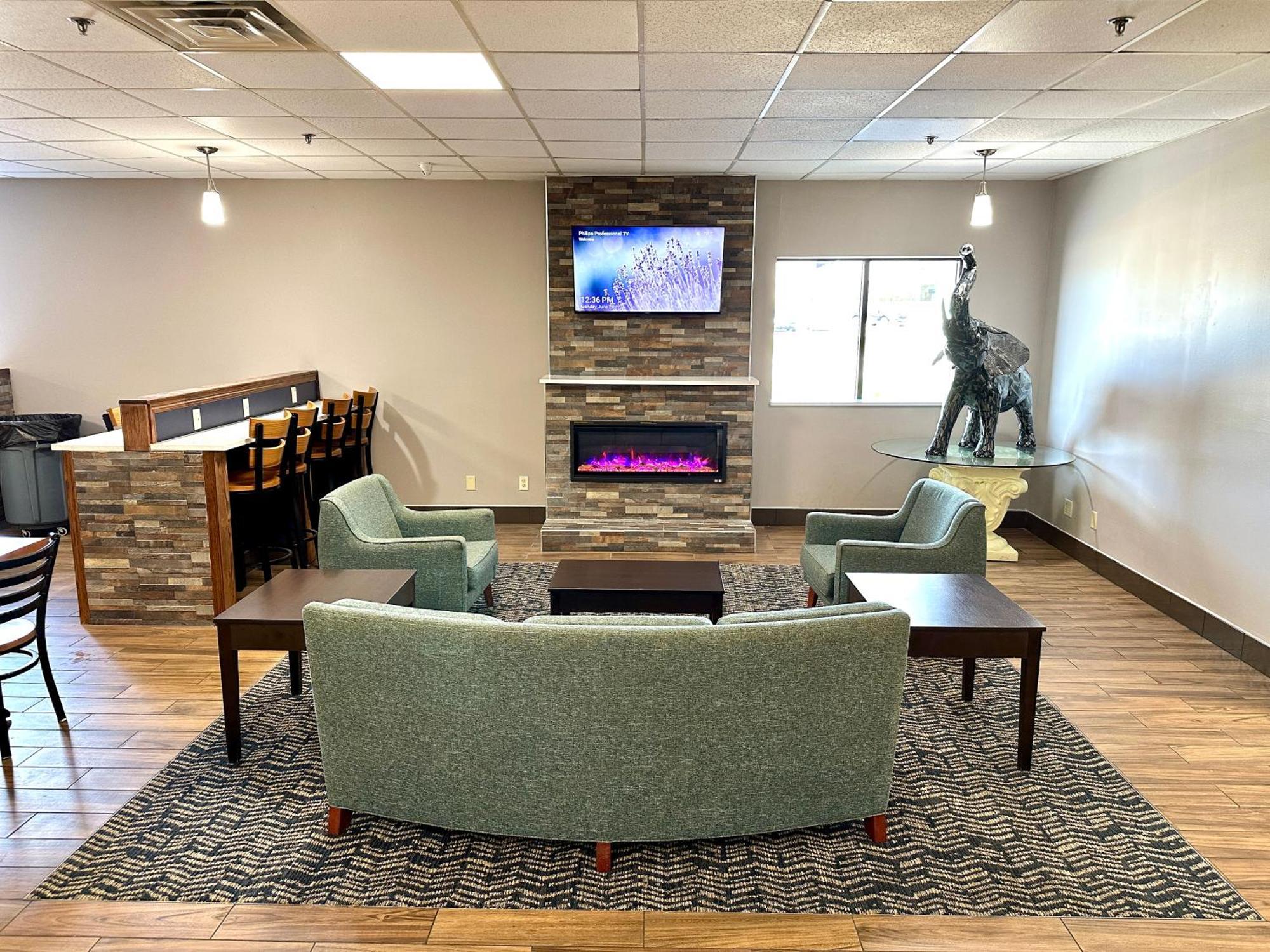 Americinn & Suites By Wyndham Baraboo Event Center Eksteriør billede